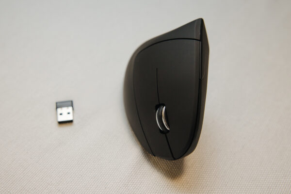 Mouse vertical Ergonomico, derecho, inalambrico y Recargable